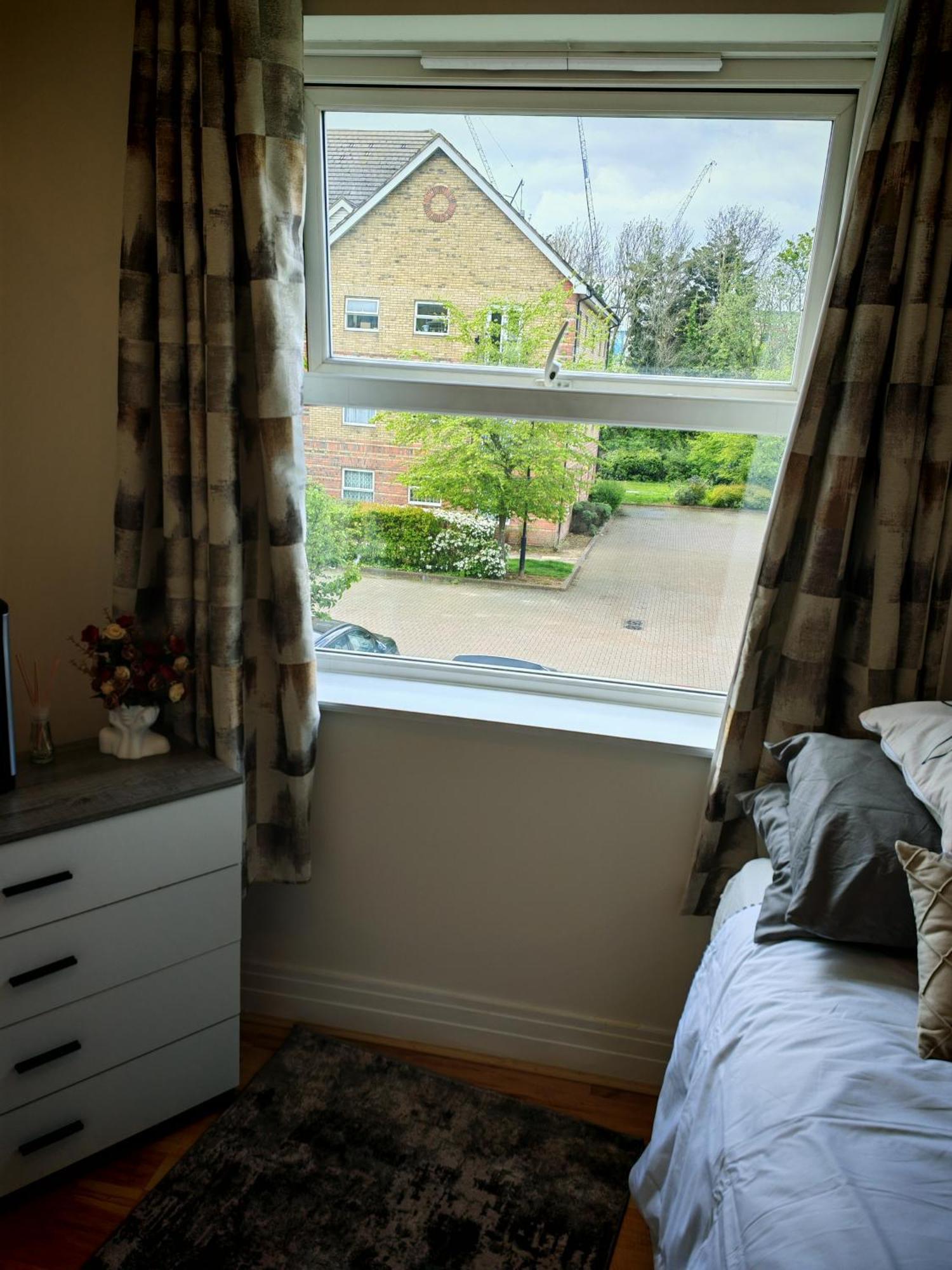 Spacious & Cosy Double And Single Bedrooms Close To Hendon & Colindale Tube Stations Экстерьер фото